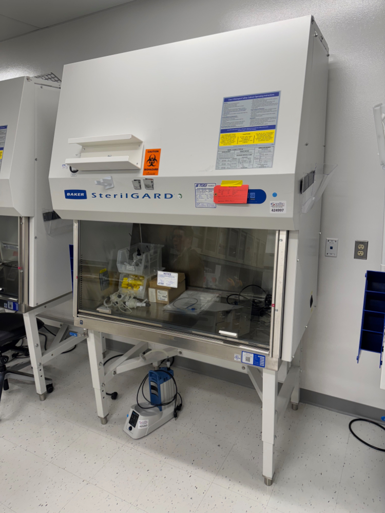 Image of Baker SterilGARD 4' BioSafety Cabinet
